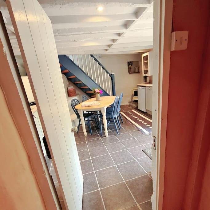 Mill Cottage Garden Annexe นิวตันแอบบ็อต ภายนอก รูปภาพ